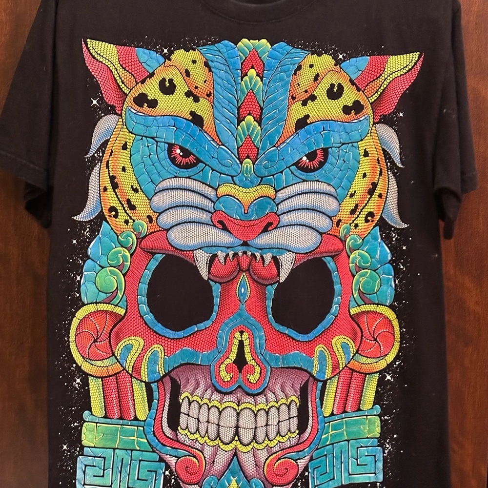 Source Unknown Black Tee With Neon Multicolor Sku… - image 1